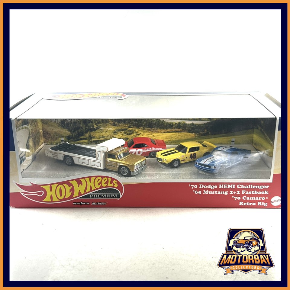 Hot Wheels 1/64 Diorama 70 Dodge Challenger & 65 Mustang & 70 Camaro & Retro Rig