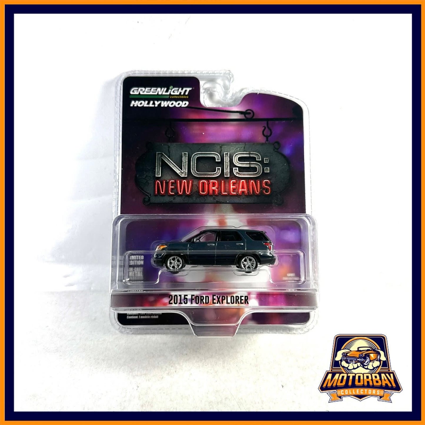 Greenlight 1/64 2016 Ford Explorer