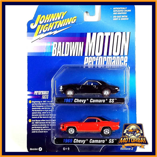 Johnny Lightning 1/64 1967 Chevy Camaro & 1969 Chevy Camaro