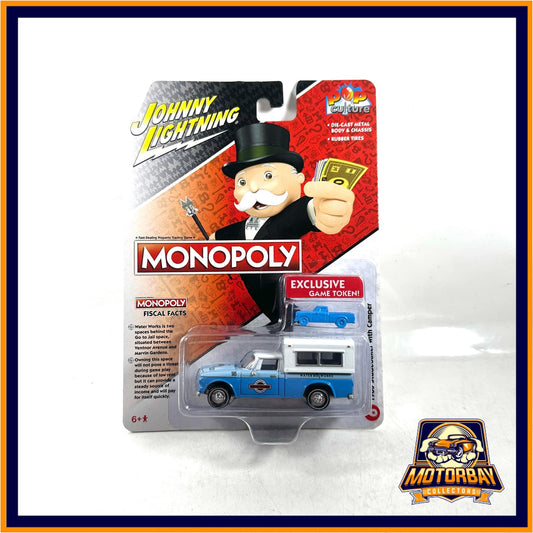 Johnny Lightning 1/64 1960 Studebaker With Camper