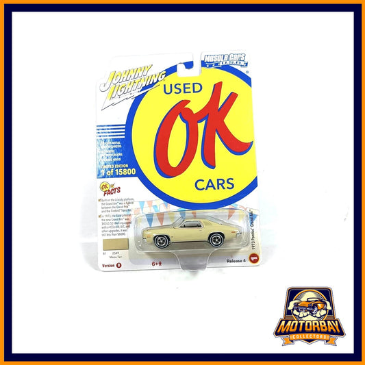 Johnny Lightning 1/64 1973 Pontiac Grand Am