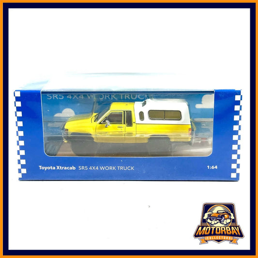 Diecast Talk 1/64 Toyota Xtracab SR5 4X4 Work Truck