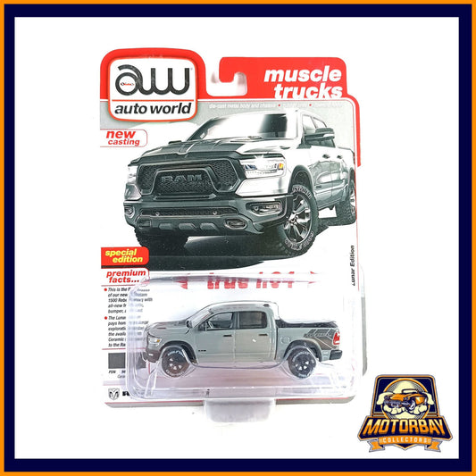 Auto World 1/64 2023 Ram 1500 Rebel Lunar Edition Plateada