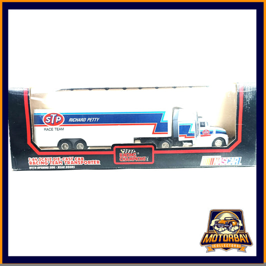 Racing Champions 1/64 Race Team Richard Petty NASCAR
