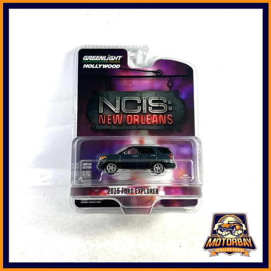 Greenlight 1/64 2016 Ford Explorer
